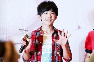 娱乐圈吃瓜talk易烊千玺,娱乐圈的瓜田,他的成长与蜕变 第2张 娱乐圈吃瓜talk易烊千玺,娱乐圈的瓜田,他的成长与蜕变 第2张